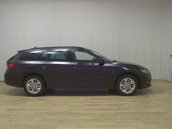 Schwarz Gebraucht 2022 Skoda Octavia Ambition Kombi | 14.980 € (Guter Preis)