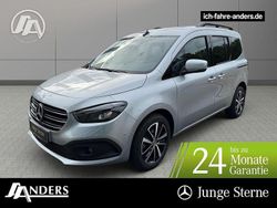 Silber Gebraucht 2024 Mercedes T180 Progressive Van / Kleinbus | 31.490 € (Etwas zu teuer)