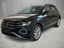 Schwarz Gebraucht 2023 VW T-Roc Style SUV | 28.900 € (Fairer Preis)