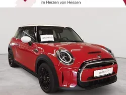 Chili red Gebraucht 2022 Mini Cooper SE Classic Kleinwagen | 16.490 € (Guter Preis)
