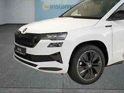 Weiß Neu 2025 Skoda Karoq SUV | 52.499 €