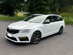 Weiß Gebraucht 2018 Skoda Octavia RS Kombi | 17.200 € (Guter Preis)
