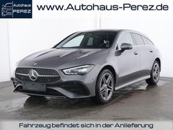 Grau Gebraucht 2024 Mercedes CLA250e Shooting Brake AMG Kombi | 37.449 € (Fairer Preis)