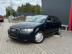 Blau Gebraucht 2005 Audi A3 Sportback Ambiente Limousine | 2.900 € (Fairer Preis)