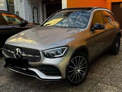 Silber Gebraucht 2019 Mercedes GLC300 AMG line SUV | 43.500 € (Teuer)