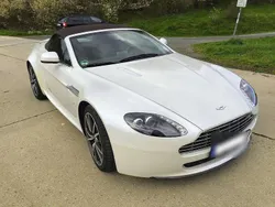 Weiß Gebraucht 2010 Aston Martin V8 Vantage Coupé | 49.100 € (Fairer Preis)