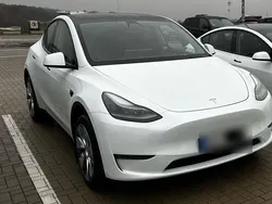 Weiß Gebraucht 2022 Tesla Model Y Long Range SUV | 35.900 € (Guter Preis)