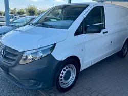 Arktikweiss Gebraucht 2019 Mercedes Vito Van / Kleinbus | 16.850 € (Guter Preis)