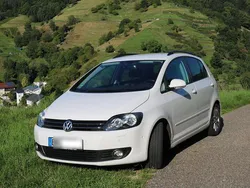 Weiß Gebraucht 2010 VW Golf Plus Cross Van / Kleinbus | 5.900 € (Fairer Preis)