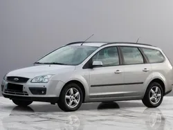 Silber Gebraucht 2007 Ford Focus Fun X Kombi | 3.600 € (Fairer Preis)