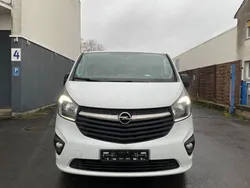Weiß Gebraucht 2015 Opel Vivaro Van | 10.499 €