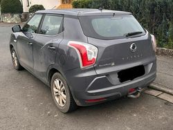 Grau Gebraucht 2018 Ssangyong (KGM) Tivoli SUV | 9.000 €