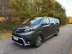 Grau Gebraucht 2022 Toyota Proace Verso Business Edition Kombi | 37.226 € (Teuer)