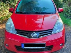 Rot Gebraucht 2011 Nissan Note Acenta Van / Kleinbus | 3.450 € (Fairer Preis)