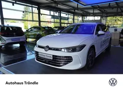 Weiß Neu 2024 VW Passat Elegance Kombi | 52.980 €