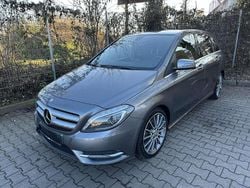 Grau Gebraucht 2014 Mercedes B180 Avantgarde Van / Kleinbus | 13.800 € (Teuer)