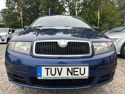 Blau Gebraucht 2006 Skoda Fabia Kleinwagen | 1.790 €