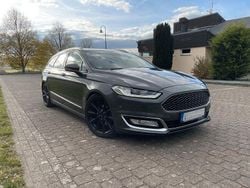 Grau Gebraucht 2016 Ford Mondeo Vignale Kombi | 13.790 € (Fairer Preis)