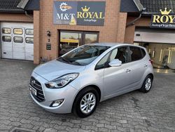 Grau Gebraucht 2018 Hyundai i20 Edition Van / Kleinbus | 12.999 € (Fairer Preis)