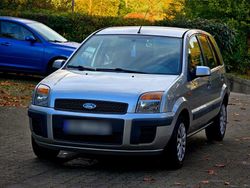 Silber Gebraucht 2008 Ford Fusion Style Kleinwagen | 1.950 € (Fairer Preis)