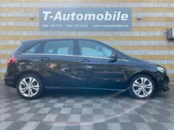Schwarz Gebraucht 2019 Mercedes B200 Van / Kleinbus | 20.999 € (Fairer Preis)