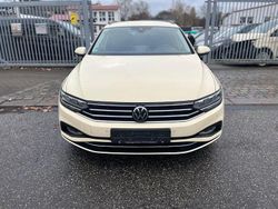 Beige Gebraucht 2022 VW Passat Business Kombi | 13.900 € (Guter Preis)