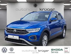 Blau Gebraucht 2023 VW T-Roc Life SUV | 27.900 € (Fairer Preis)
