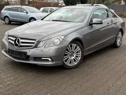 Palladiumsilber metalliclack Gebraucht 2009 Mercedes E250 Coupé | 8.200 € (Etwas zu teuer)