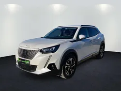 Lack weiss perlglänzend/typ au Gebraucht 2022 Peugeot e-2008 Allure SUV | 17.490 € (Guter Preis)