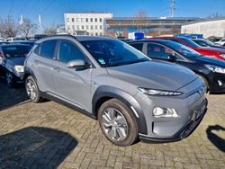 Grau Gebraucht 2021 Hyundai Kona Advantage SUV | 17.550 € (Fairer Preis)