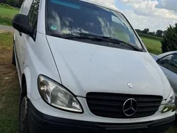 Weiß Gebraucht 2006 Mercedes Vito Van / Kleinbus | 2.300 €