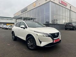 Grau Gebraucht 2023 Nissan Qashqai Acenta SUV | 25.999 € (Etwas zu teuer)