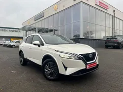 Grau Gebraucht 2023 Nissan Qashqai Acenta SUV | 25.999 € (Fairer Preis)