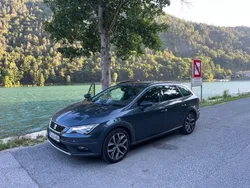 Grau Gebraucht 2019 Seat Leon X-Perience 4Drive Kombi | 18.100 € (Fairer Preis)