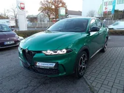 Grün Gebraucht 2023 Alfa Romeo Tonale Veloce SUV | 32.980 € (Etwas zu teuer)