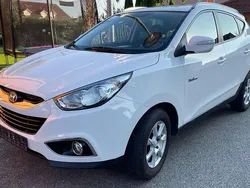 Weiß Gebraucht 2013 Hyundai ix35 Style SUV | 10.500 € (Fairer Preis)