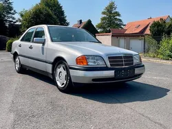 Silber Gebraucht 1994 Mercedes C180 Limousine | 2.399 €