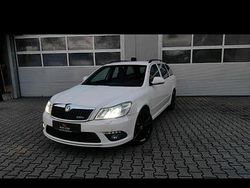 Weiß Gebraucht 2012 Skoda Octavia RS Kombi | 10.999 € (Fairer Preis)