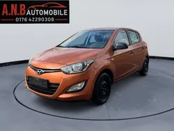 Orange Gebraucht 2014 Hyundai i20 Classic Limousine | 3.990 € (Fairer Preis)