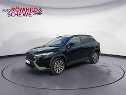 Tiefschwarz mica metallic Gebraucht 2024 Toyota Corolla Cross Style SUV | 32.750 € (Fairer Preis)