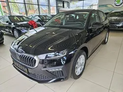 Schwarz Neu 2025 Skoda Scala Selection Kleinwagen | 21.777 € (Guter Preis)