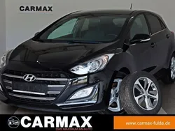 Schwarz Gebraucht 2016 Hyundai i30 Passion Limousine | 9.800 € (Fairer Preis)
