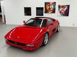Rot Gebraucht 1993 Ferrari 348 Cabrio | 89.900 €