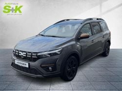 Dolomitgrau metallic (grau) Neu 2025 Dacia Jogger Extreme Van / Kleinbus | 23.180 € (Fairer Preis)