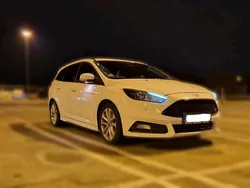 Weiß Gebraucht 2017 Ford Focus ST Kombi | 11.999 € (Guter Preis)