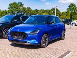 Frontier/super black pearl met Gebraucht 2024 Suzuki Swift Comfort+ Limousine | 19.500 € (Etwas zu teuer)