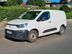 Weiß Gebraucht 2023 Fiat Doblò Van / Kleinbus | 23.490 € (Fairer Preis)