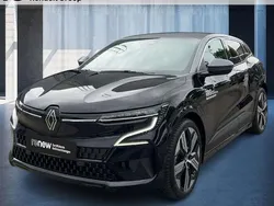 Grau Neu 2025 Renault Mégane Iconic Limousine | 48.990 €