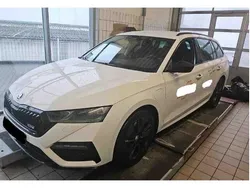 Weiss Gebraucht 2021 Skoda Octavia RS Kombi | 26.707 € (Fairer Preis)