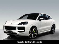 Weiß Gebraucht 2024 Porsche Cayenne S E-Hybrid SUV | 119.870 € (Etwas zu teuer)